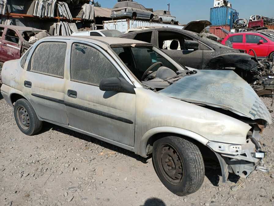 Chevrolet CORSA 2000 - 1 REPUESTO USADO/USADA EN DESARME